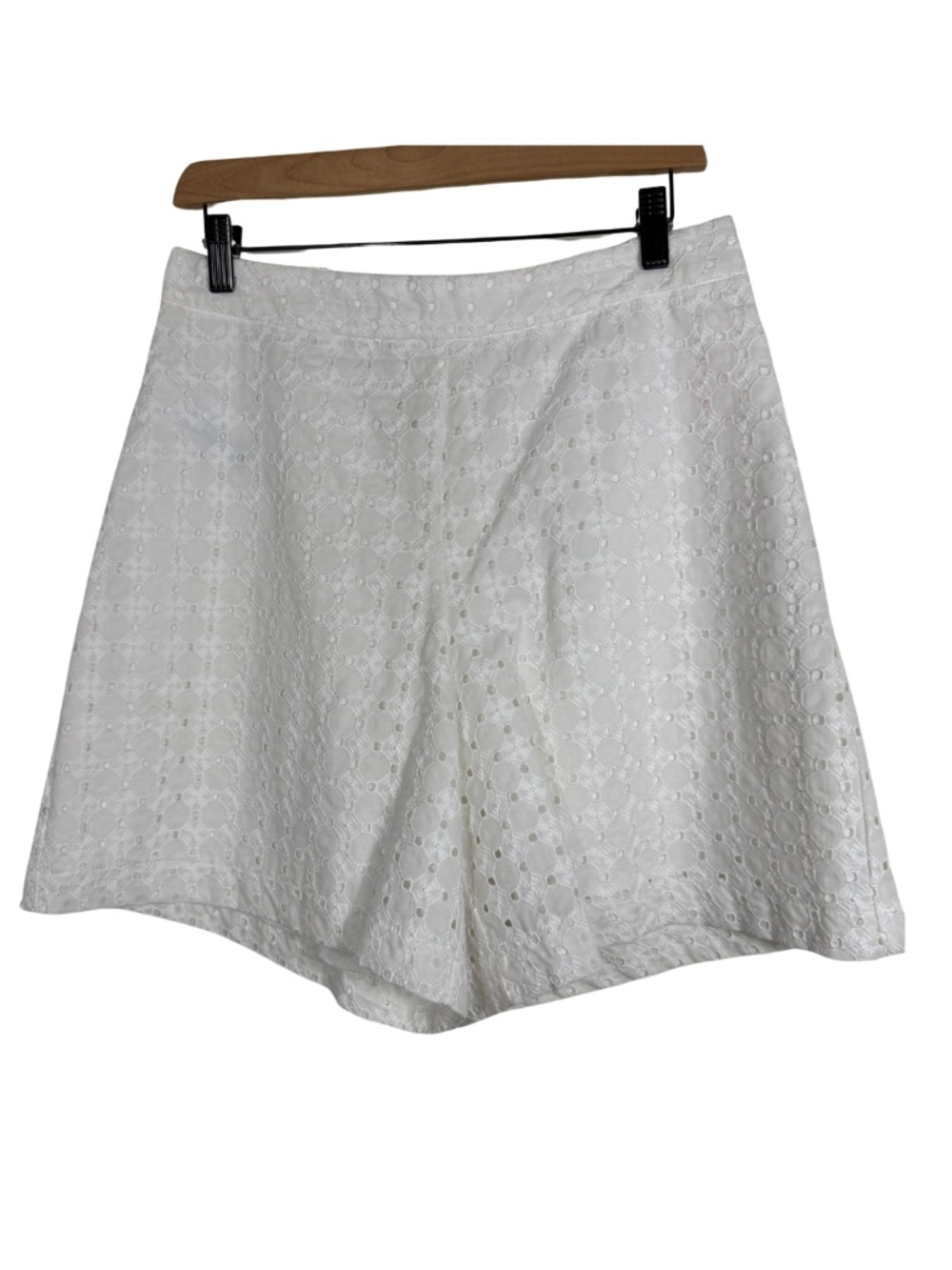 Caractère White Embroidered Eyelet High Rise Shorts Size 8 Italian Designer